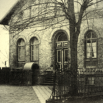 1805 ist die Loge in der Kleinen Kirchenstraße 8 im Haus de Cousser beheimatet.